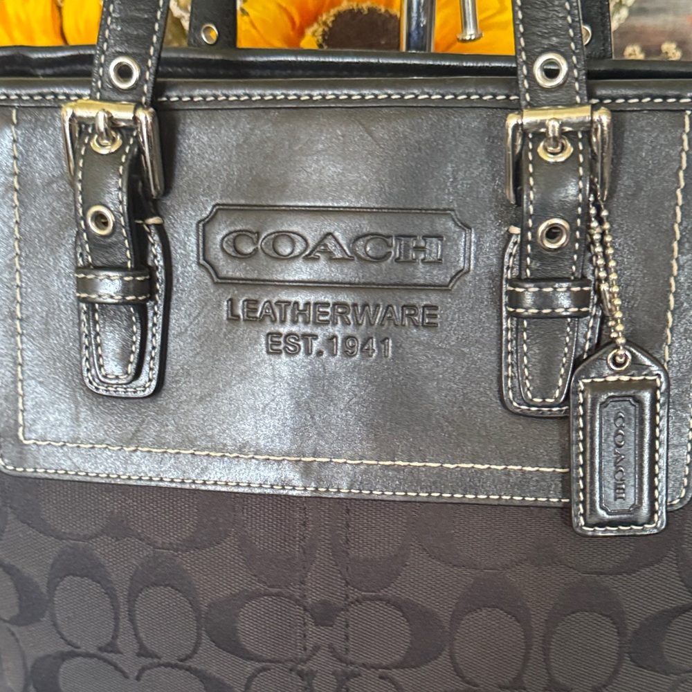 Coach Leatherware Signature Black Canvas Leather Trim and Handle Tote Bag - Picture 5 of 15